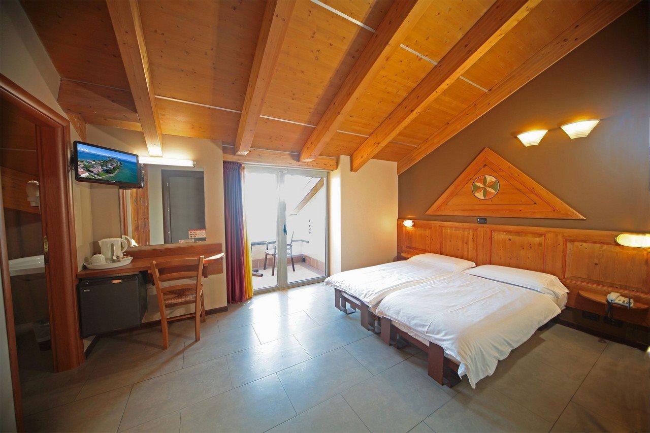 Hotel Smeraldo Sirmione Exterior foto